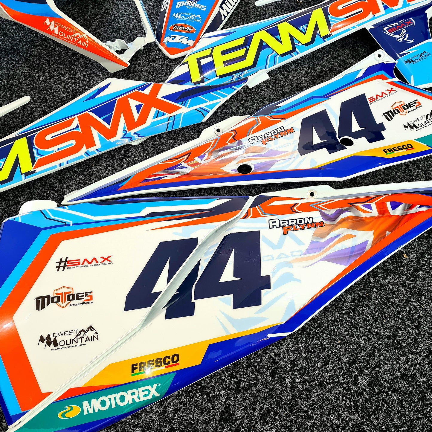 SMX GRAPHICS & PLASTICS ENDURO / MX BIKES- KTM HUSQVARNA GASGAS BETA SHERCO STARK