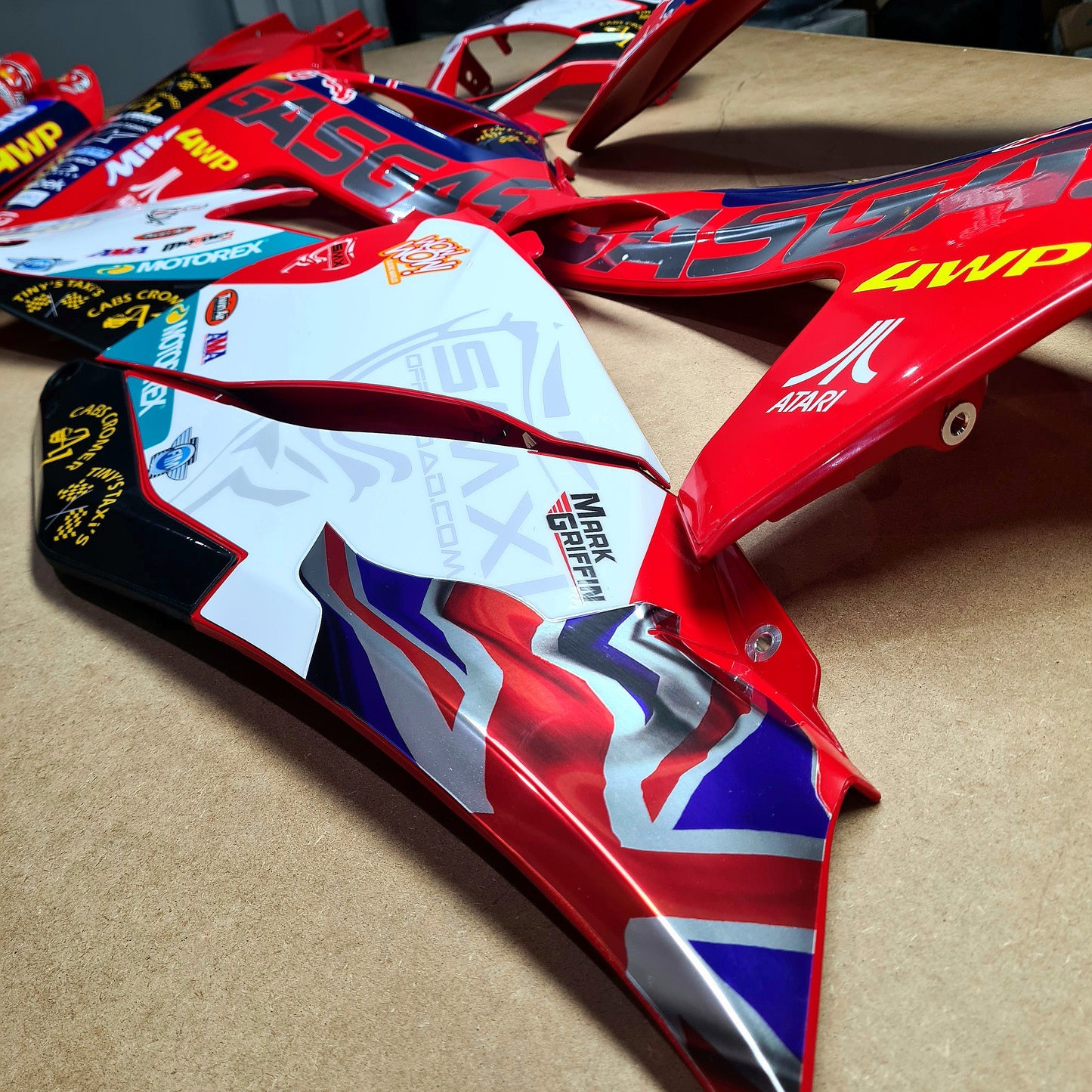 SMX GRAPHICS & PLASTICS ENDURO / MX BIKES- KTM HUSQVARNA GASGAS BETA SHERCO STARK