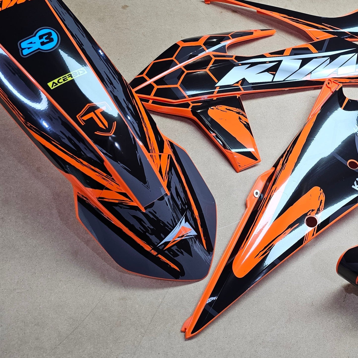 SMX GRAPHICS & PLASTICS ENDURO / MX BIKES- KTM HUSQVARNA GASGAS BETA SHERCO STARK