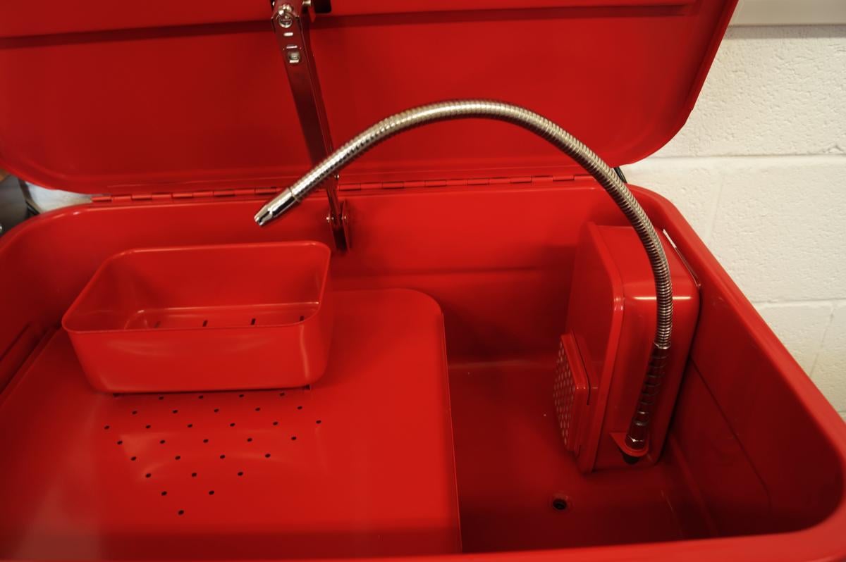 PARTS WASHER / BENCH 20GL, 20 GALLON / ENGINE CLEANER WASHER, RED