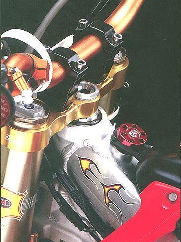 TANK FIXED SPACER RED