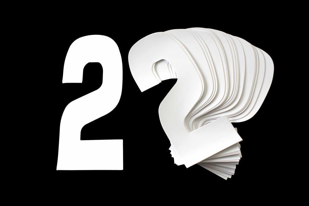 2 WHITE 8No.20cm. PACK