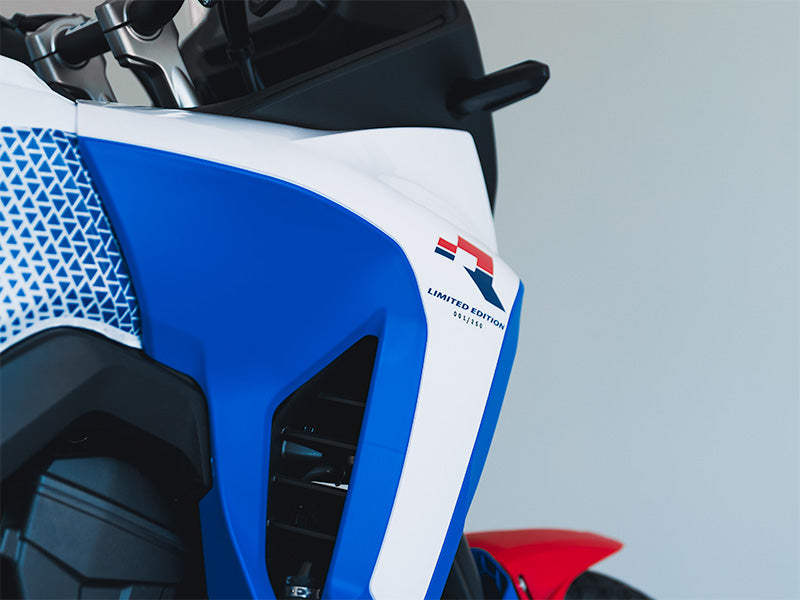 PLASTIC KIT WITH SEAT TRANSALP 750 R-TECH WHITE BLACK RED R-KITALP-HRC-024