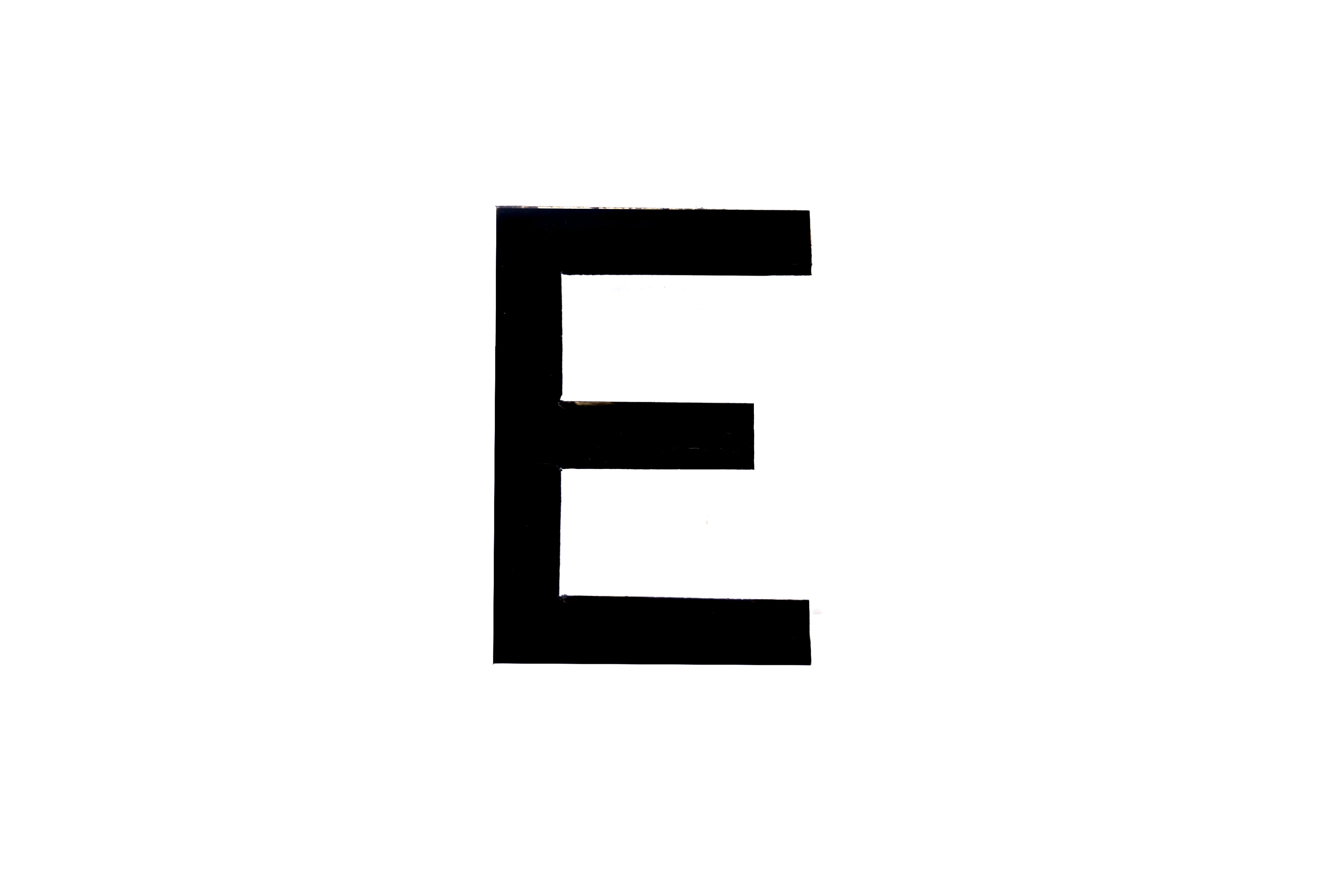 NUMBER PLATE DIGITS BIG E EACH