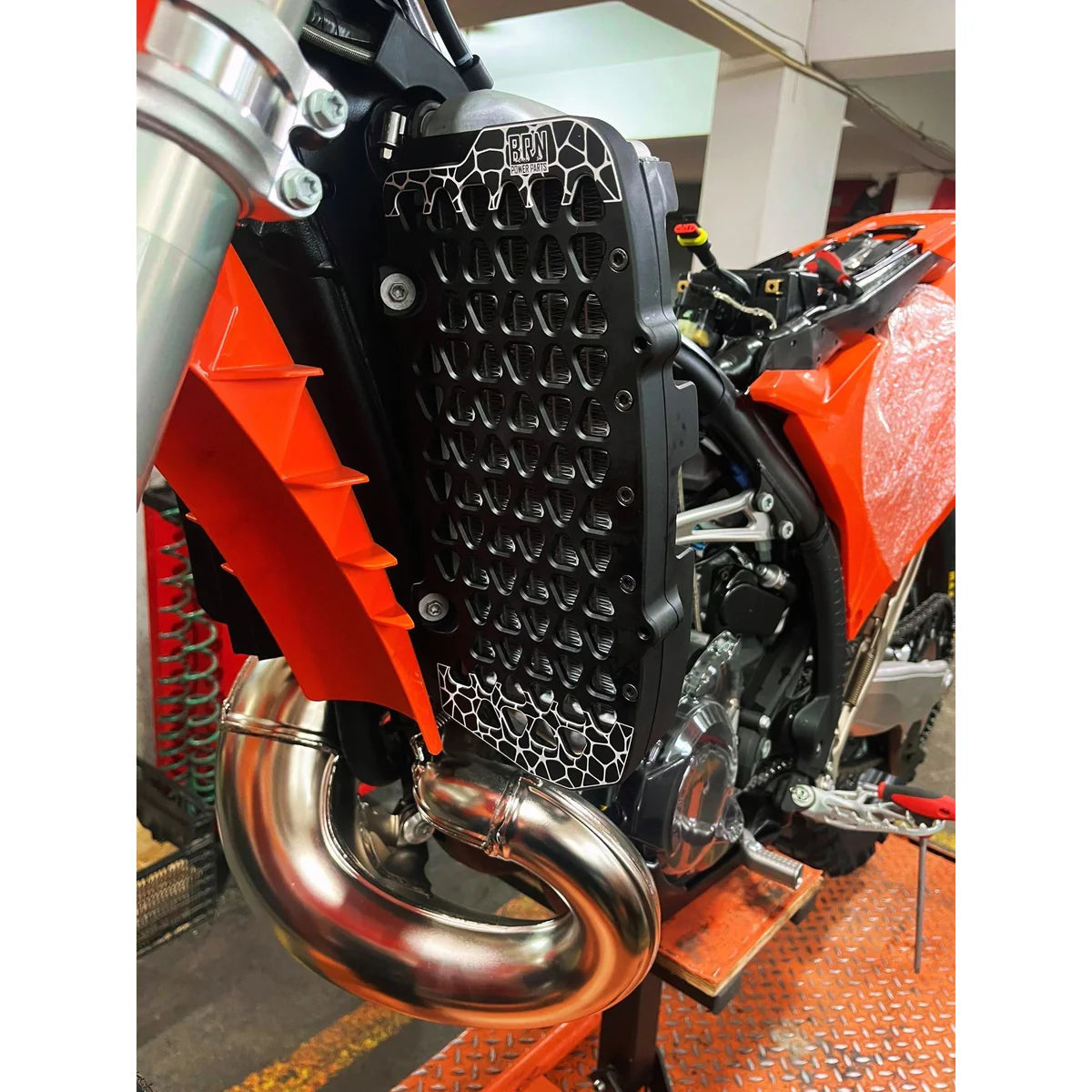 BRN RADIATOR GUARD / BRACE - KTM HSQ GASGAS