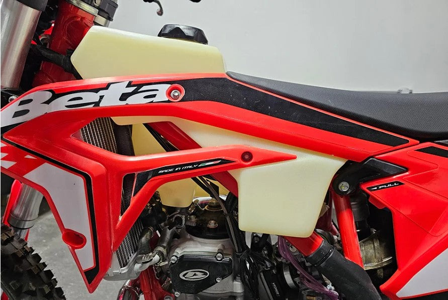 IMS Beta XTrainer (2023-24) Tanque de combustible de 2.9 galones