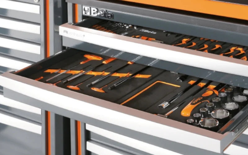 Workshop Equipment Set with Workbench, 8-Drawer Roller Cab, 2-Drawer Module, Wall Tool System, 2.05x2.00x0.76m - BetaRSC55 C55PB/3