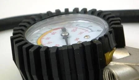 TYRE INFLATOR AND DIAL GAUGE 50mm DIAMETER RANGE 10-140psi - TOOLZONE KDPAT027