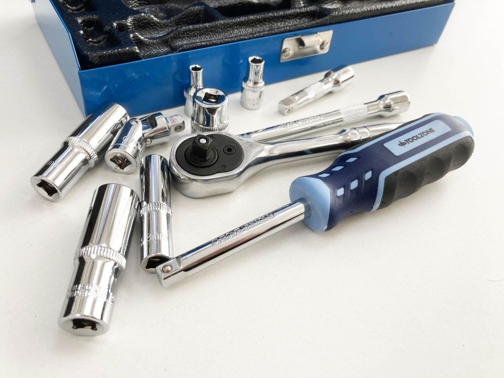 SOCKET SET 24 PIECES 1/4 DRIVE CRV POLISHED 4mm-13mm - TOOLZONE KDPSS300