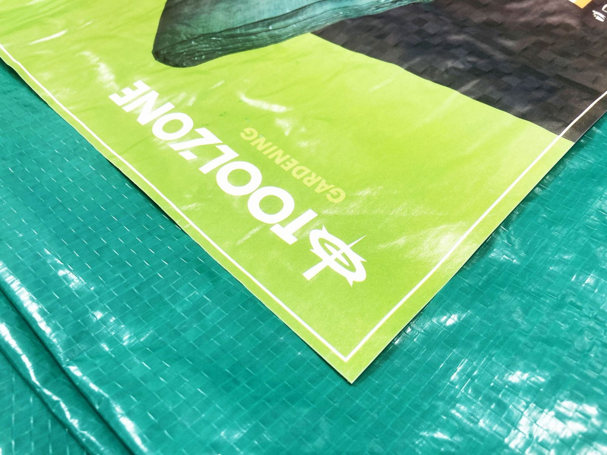 TARPAULIN 1.8m x 2.4m POLYETHYLENE WITH EYELETS - TOOLZONE KDPTL007