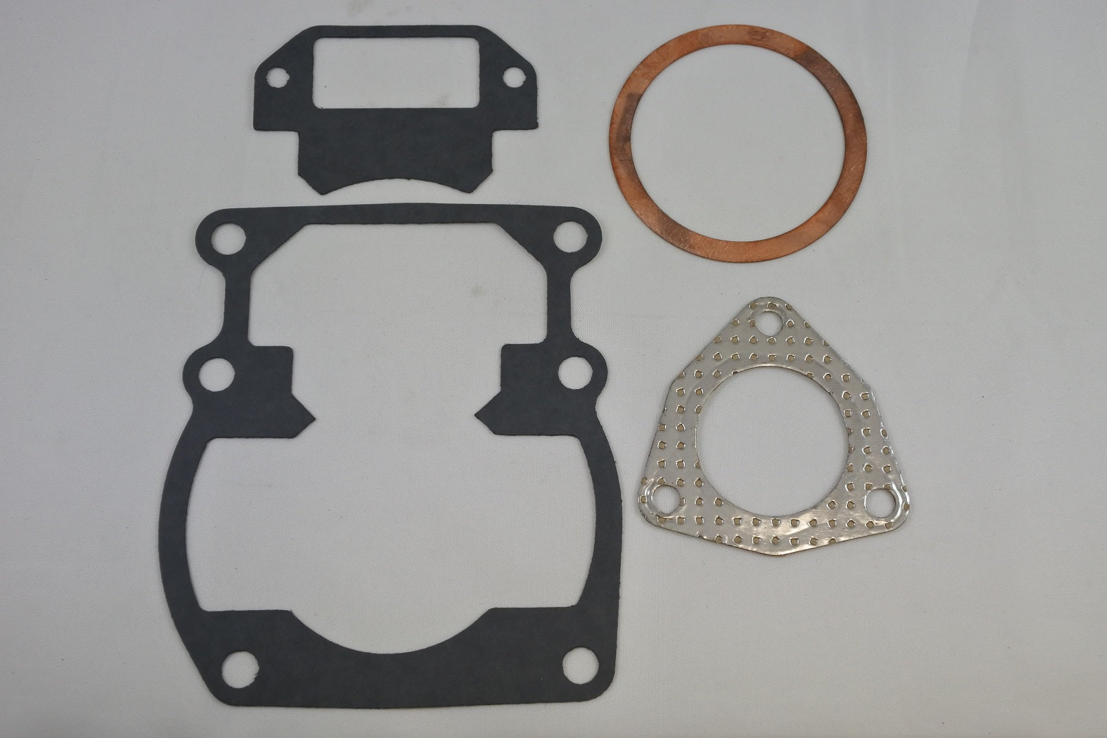 TOP END GASKET KIT 76-78 SUZUKI RM 125 BORE 54mm-56mm VINTCO KTE019