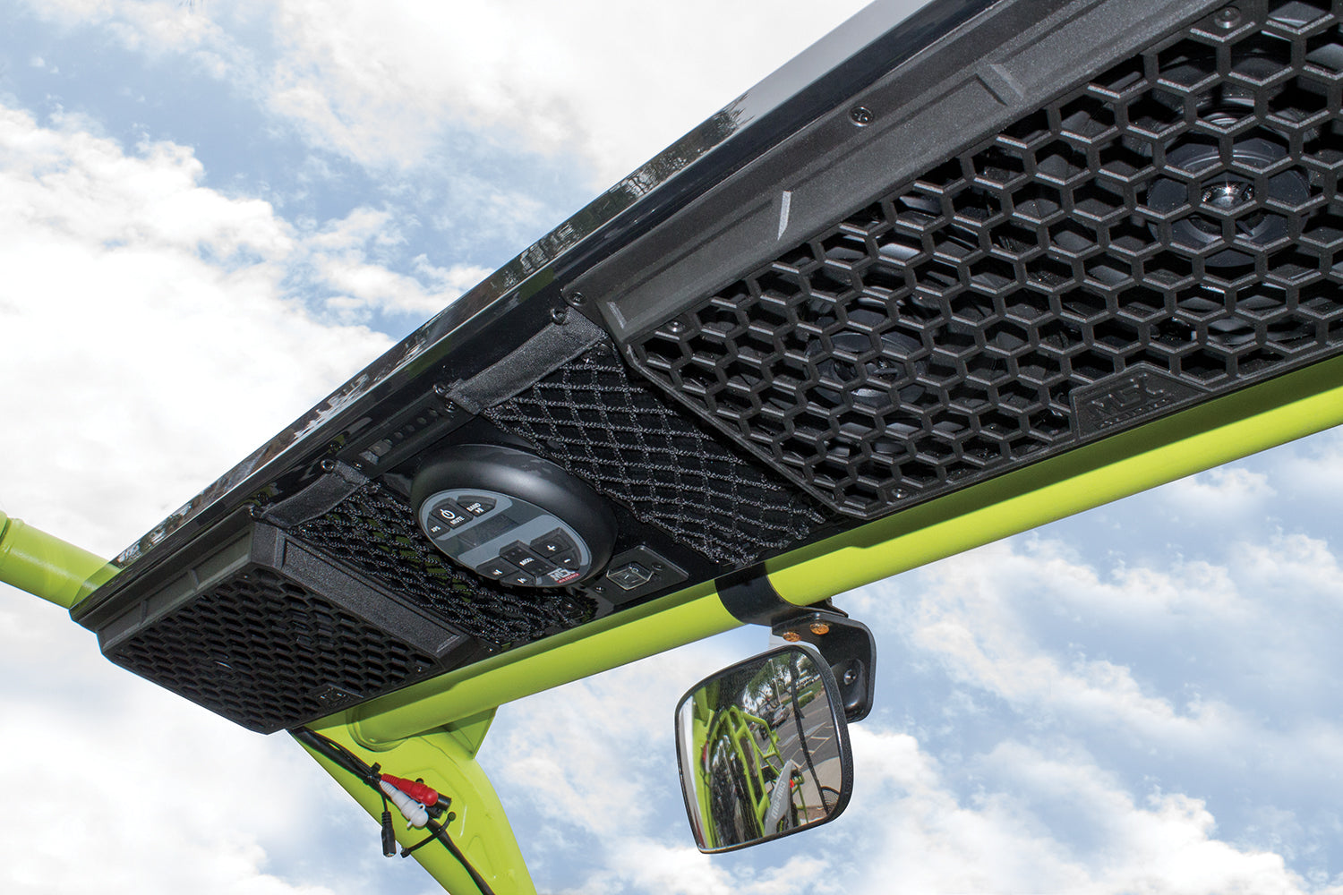 31 STANDARD UTV SOUND BAR SPEAKER SYSTEM, AM/FM, BLUETOOTH, AUX, USB