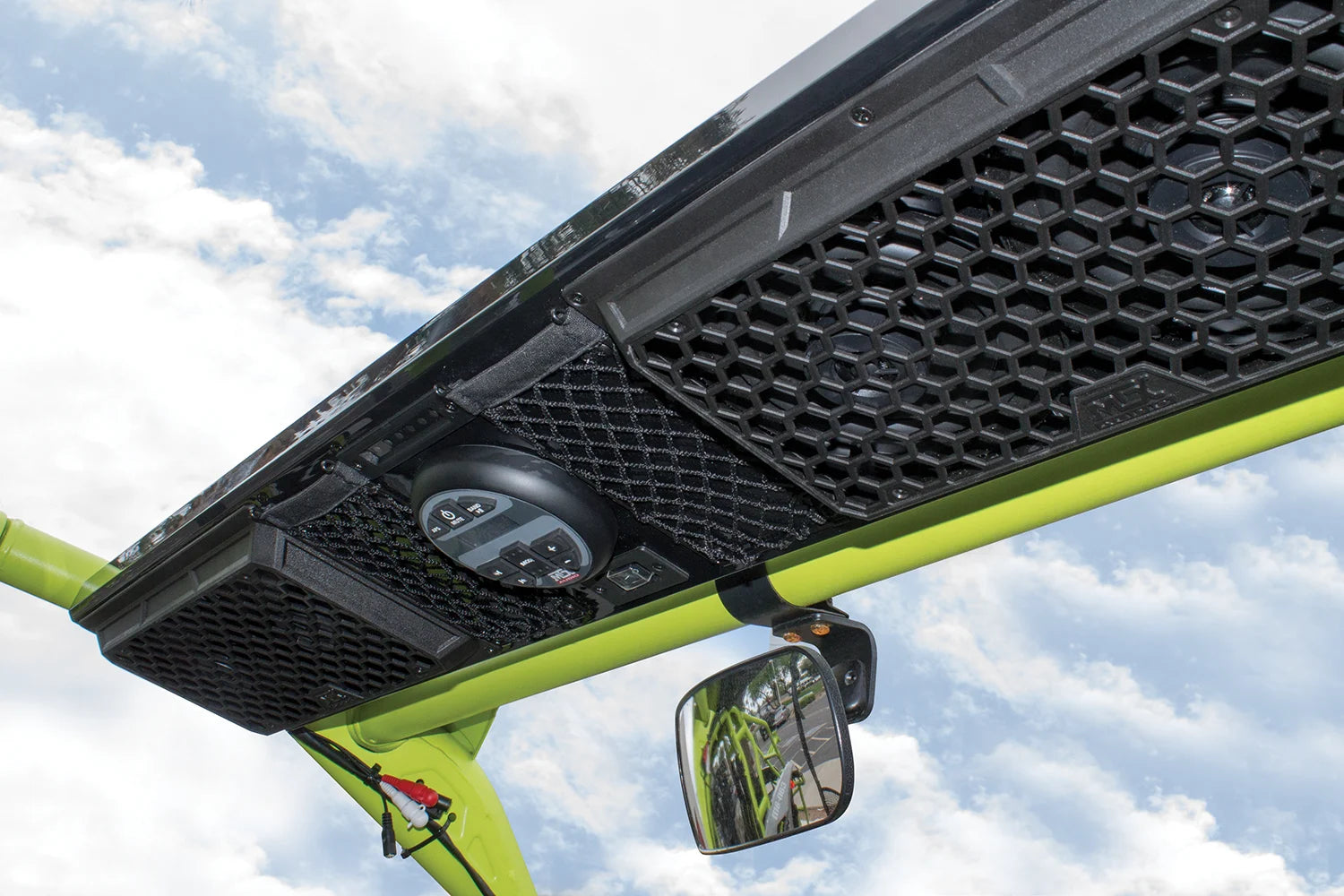 31 PRO FIT UTV SOUND BAR SPEAKER SYSTEM, AM/FM, BLUETOOTH, AUX, USB