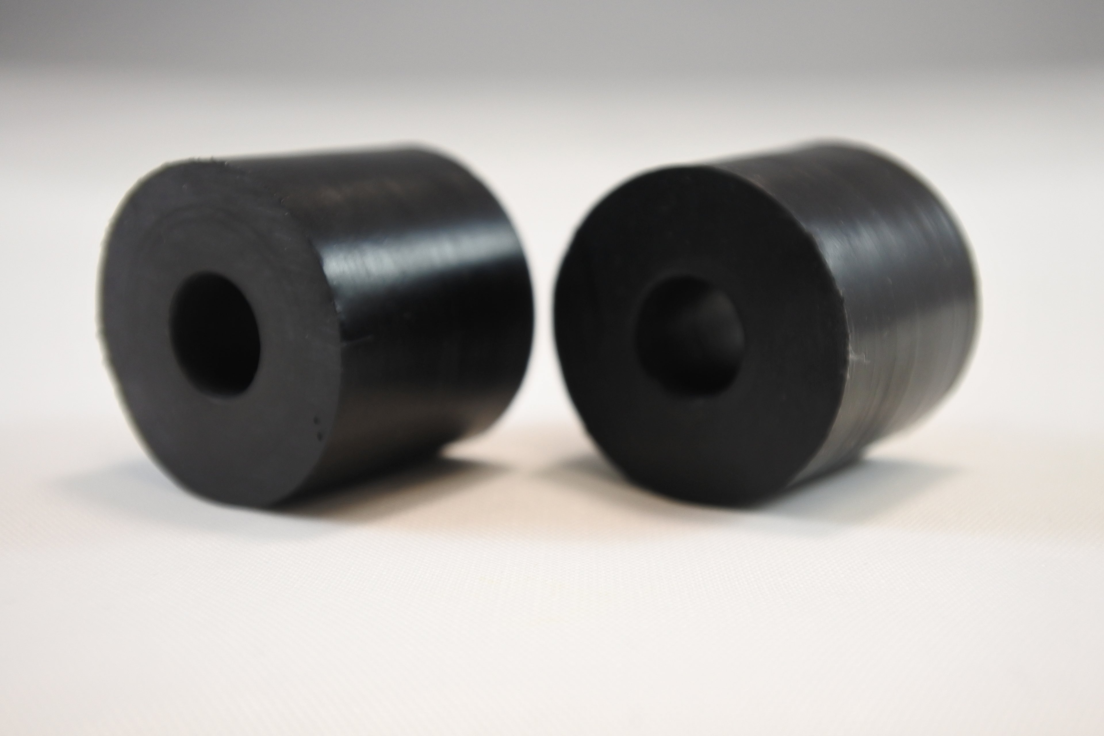 TANK MOUNT RUBBER BUSHING SET 70-78 OSSA STILETTO TT MAR SDR EXPLORER PIONEER VINTCO OW-112-724