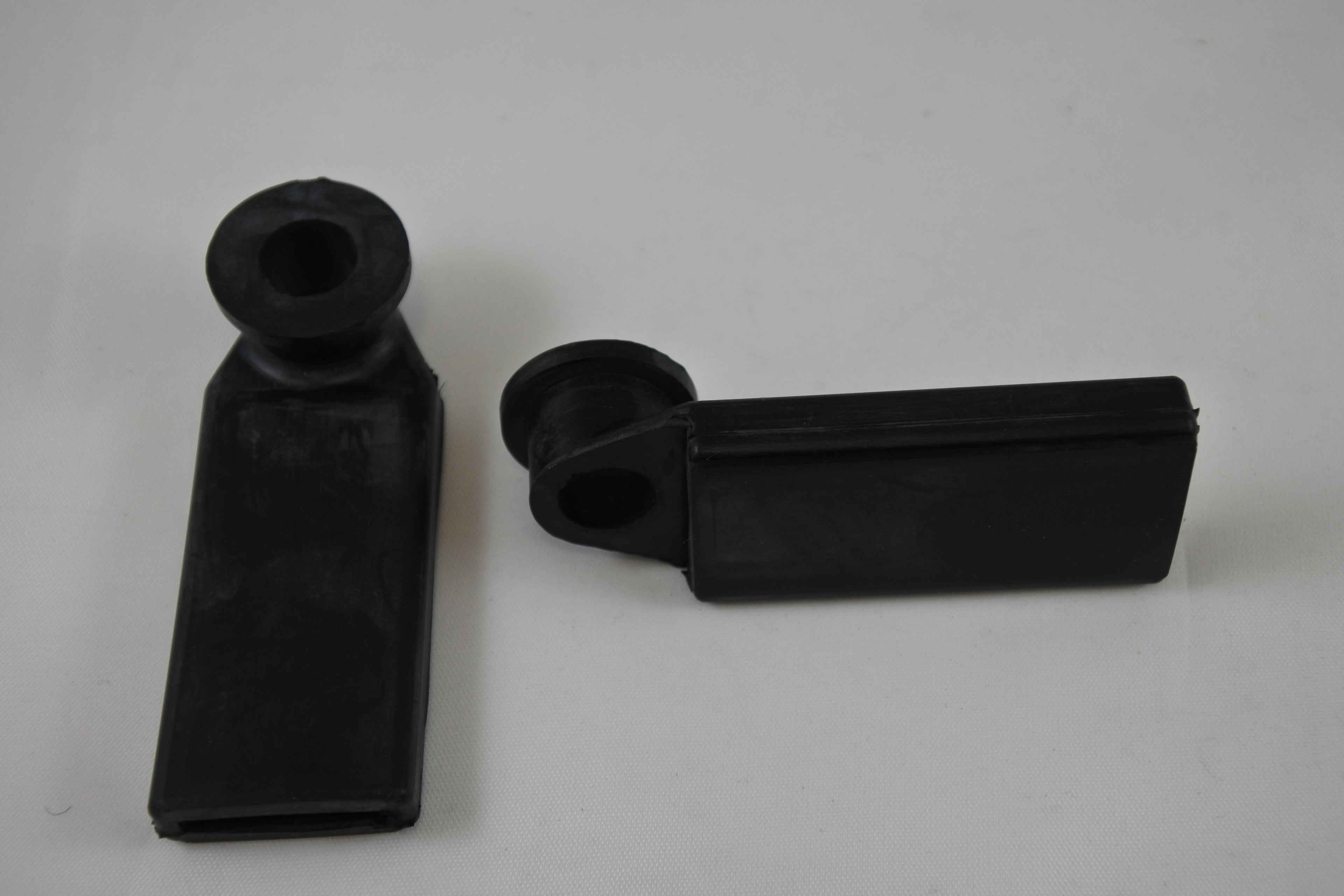 CHAIN GUIDE PROTECTOR 71-73 OSSA PIONEER SDR STILETTO TT 175 250 VINTCO OW-123-483
