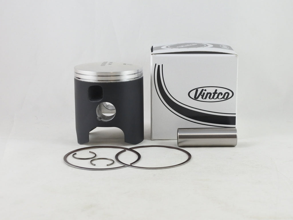 PISTON KIT 88-92 SUZUKI LT R 250 67.5mm 0.5mm OVER VINTCO PSS26-0.5