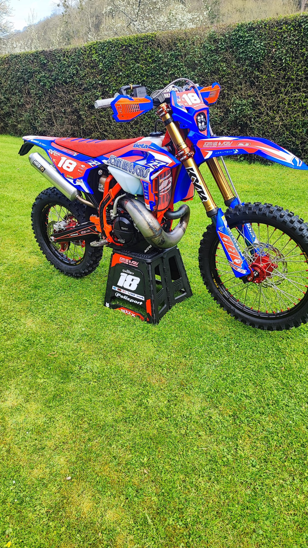 SMX GRAPHICS & PLASTICS ENDURO / MX BIKES- KTM HUSQVARNA GASGAS BETA SHERCO STARK