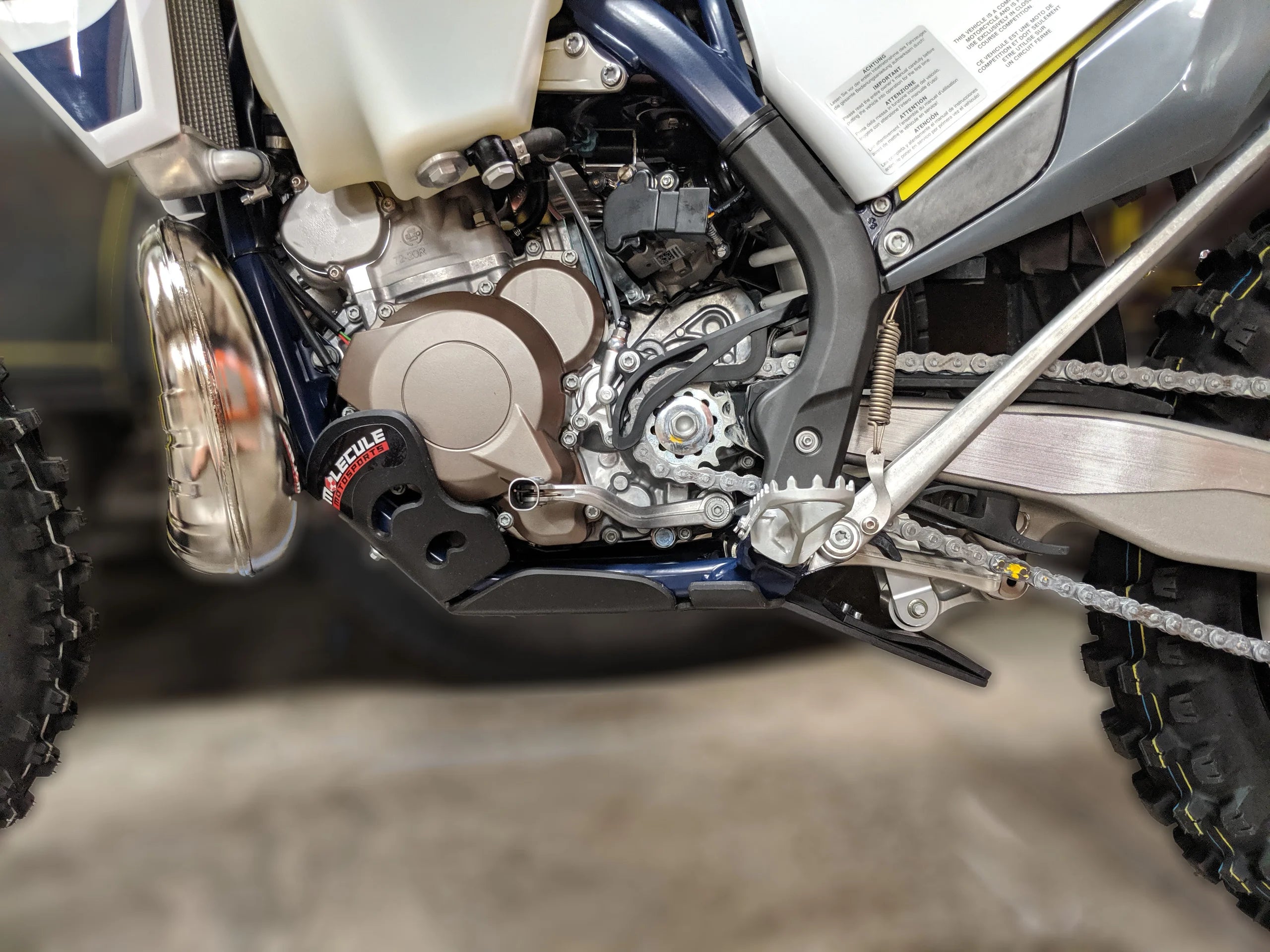 MOLECULE EXTREME UHMW SKIDPLATE 2ST KTM/HSQ/GG