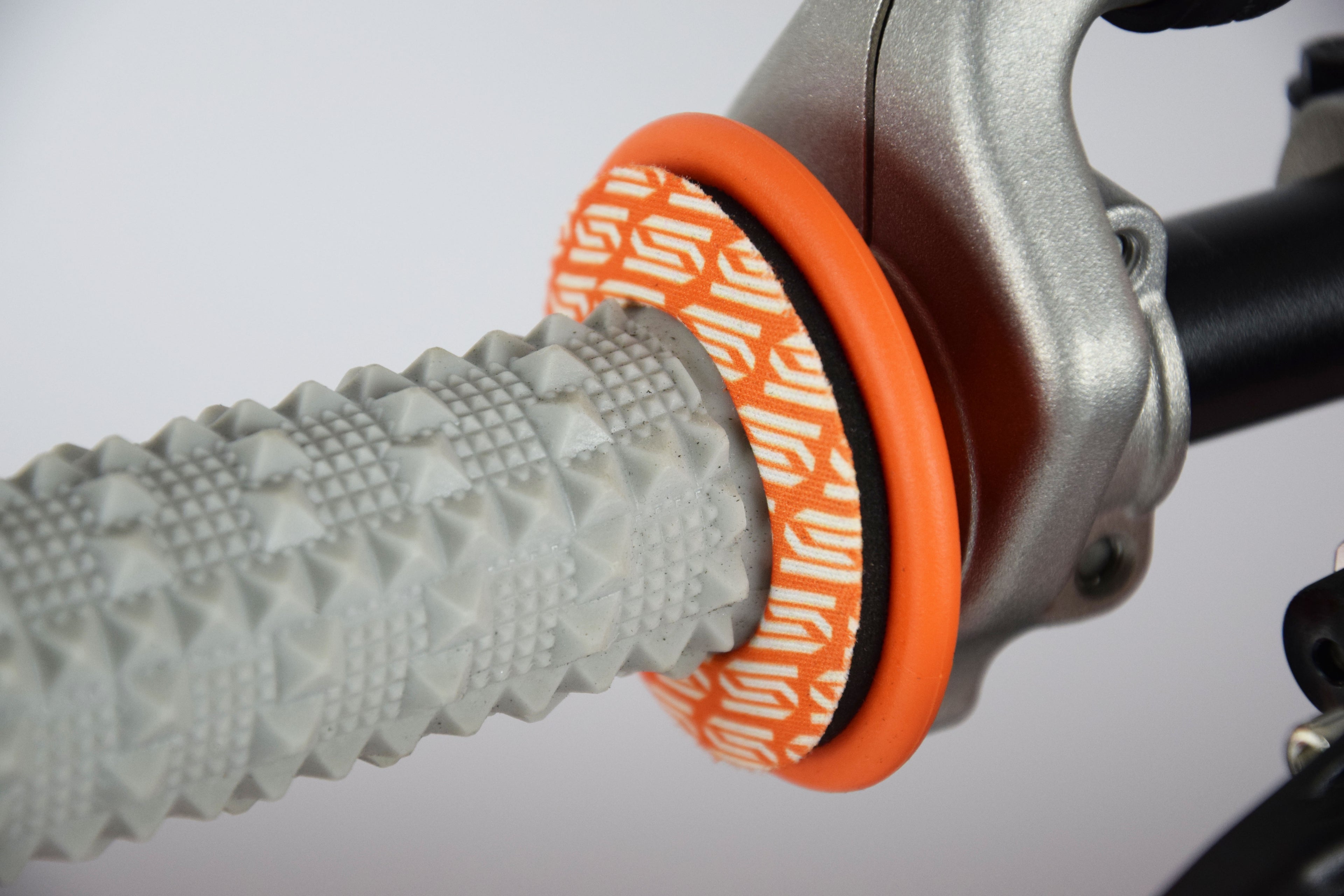 DONUTS ORANGE SOFT NEOPRENE SCAR DTZ4
