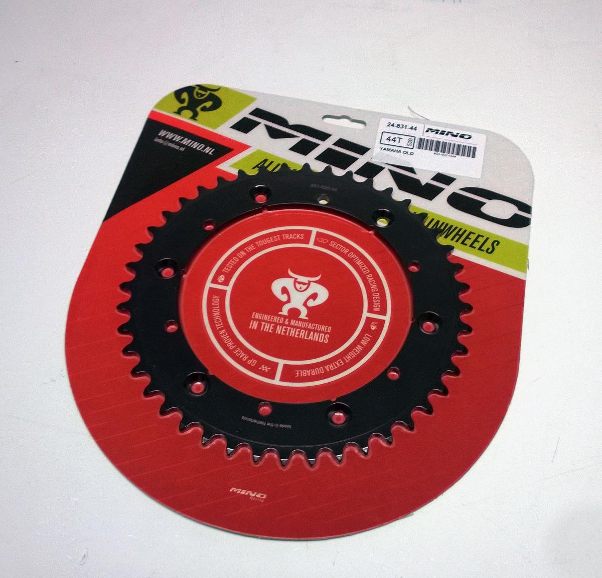 MINO REAR SPROCKET STEEL HARD LIGHT, 24-831-520-44 BLACK
