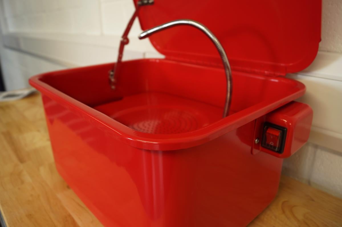 PARTS WASHER / BENCH 3.5GL, 3.5 GALLON / ENGINE CLEANER WASHER, RED