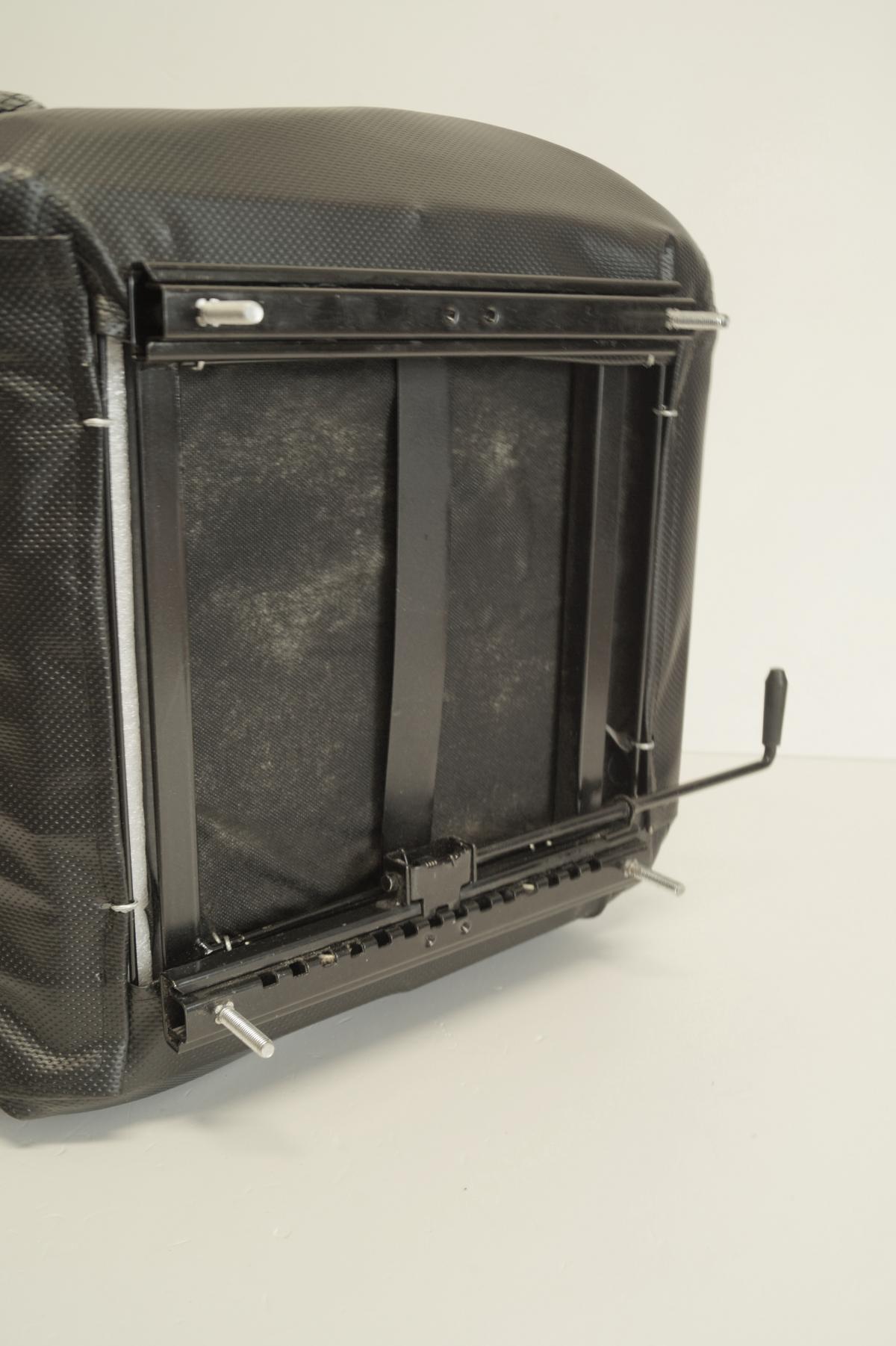 BUGGY GO KART UNIVERSAL SINGLE BUCKET SEAT LARGE WITH MOUNTING RAILS