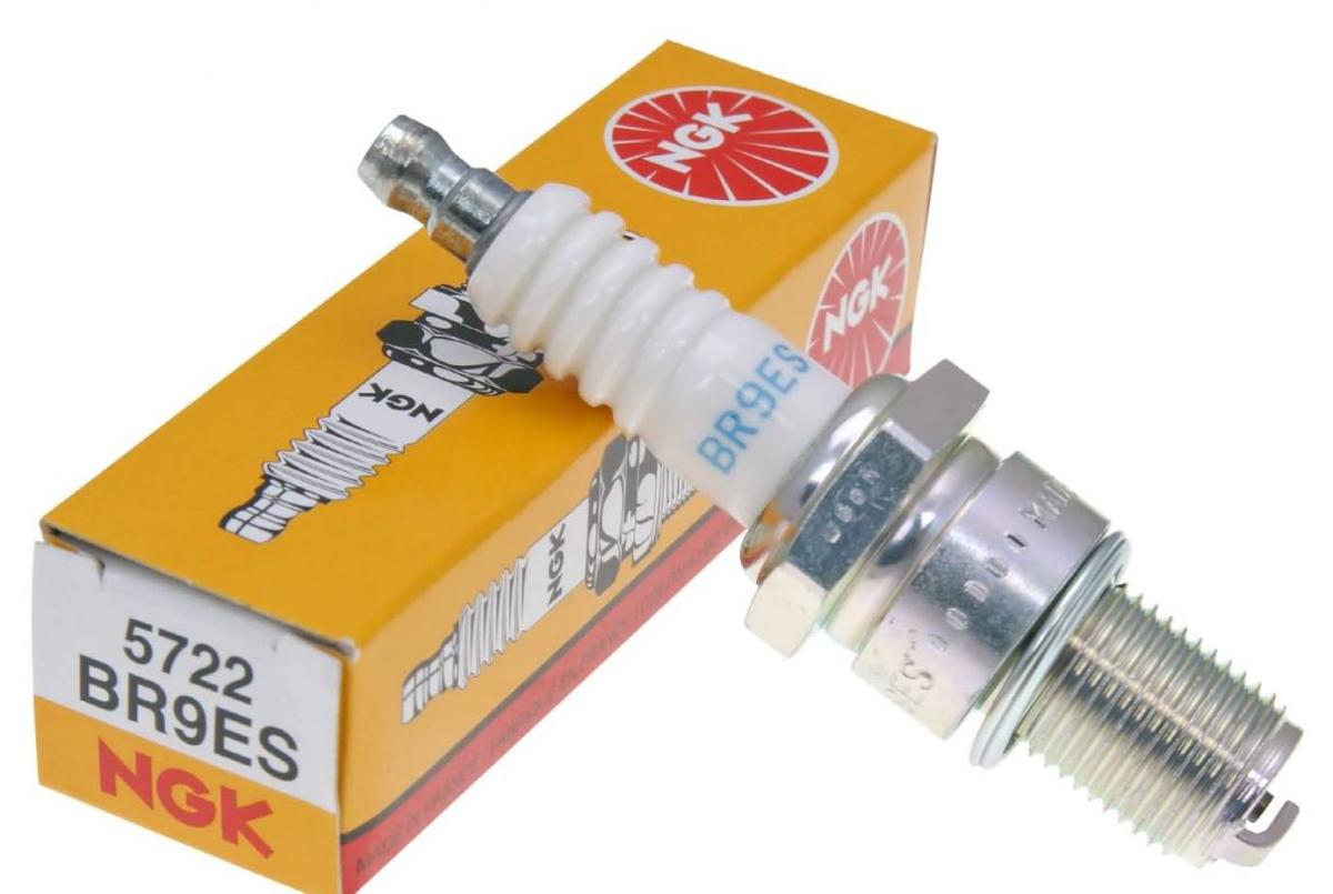 NGK SPARK PLUG BR9ES 5722 NGK 5722 REMOVABLE CAP SAME AS B9ES