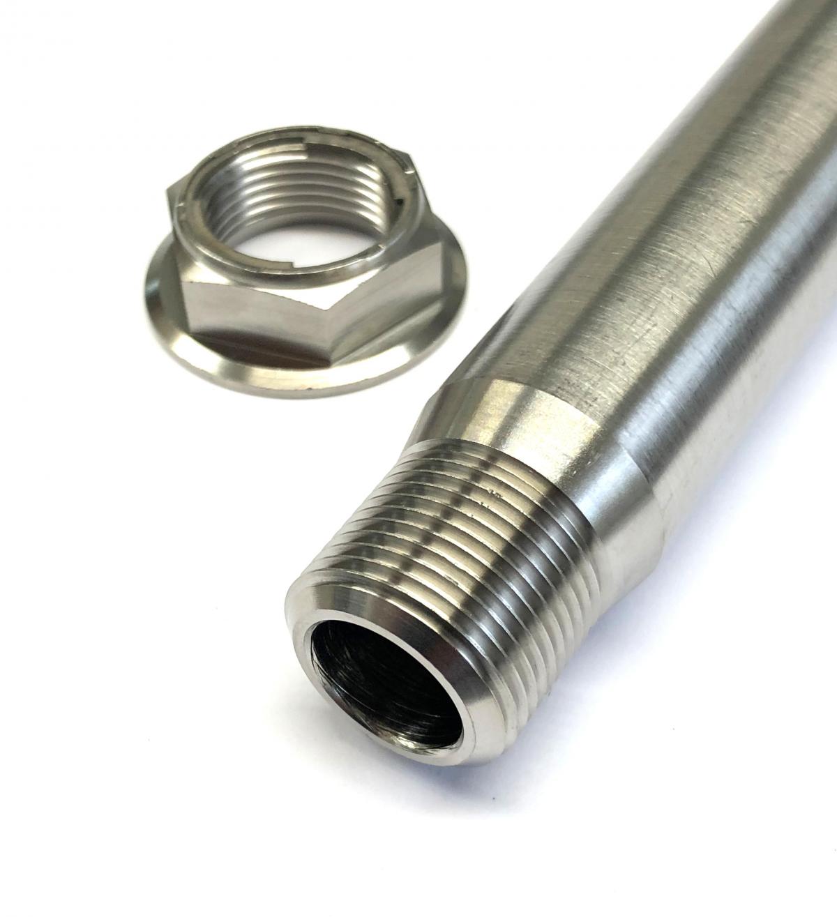 HONDA REAR SPINDLE & NUT M22x1.5, TITANIUM GRADE 5 / OEM REF: 42301-KRN-A30 & 90305-KZ4-J20