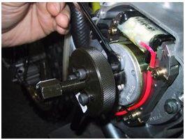 FLYWHEEL PULLER RM80 RM85