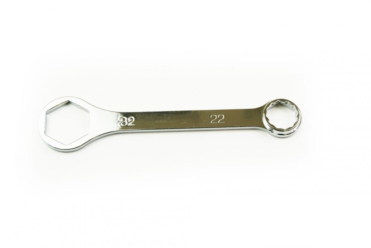 RIDERS WRENCH 22x32xPLUG
