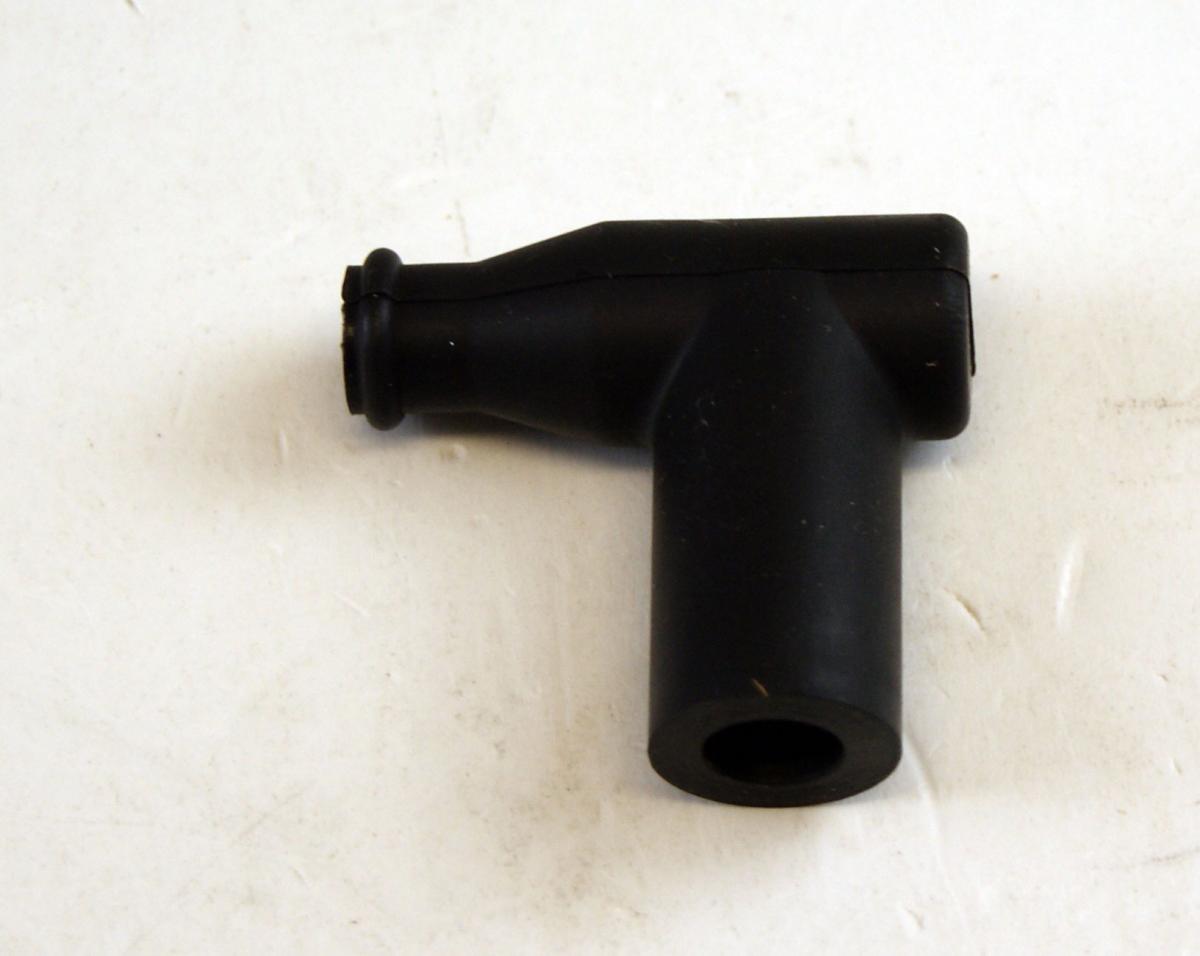 SPARK PLUG CAP RUBBER BLACK, 01-109-24