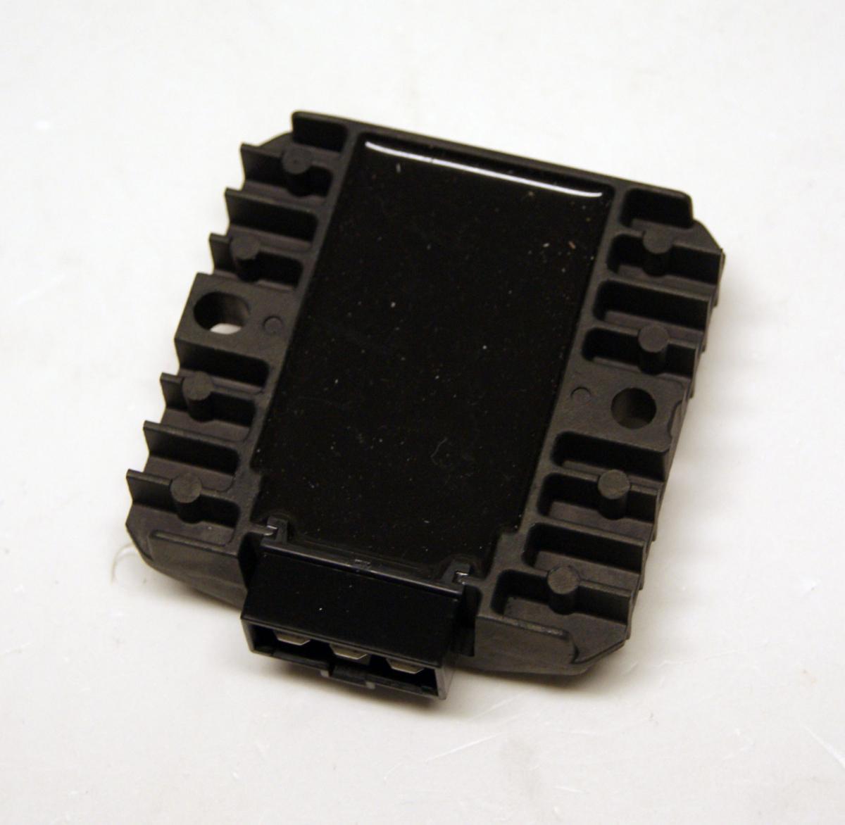 REGULATOR KAWASAKI 21066-1101