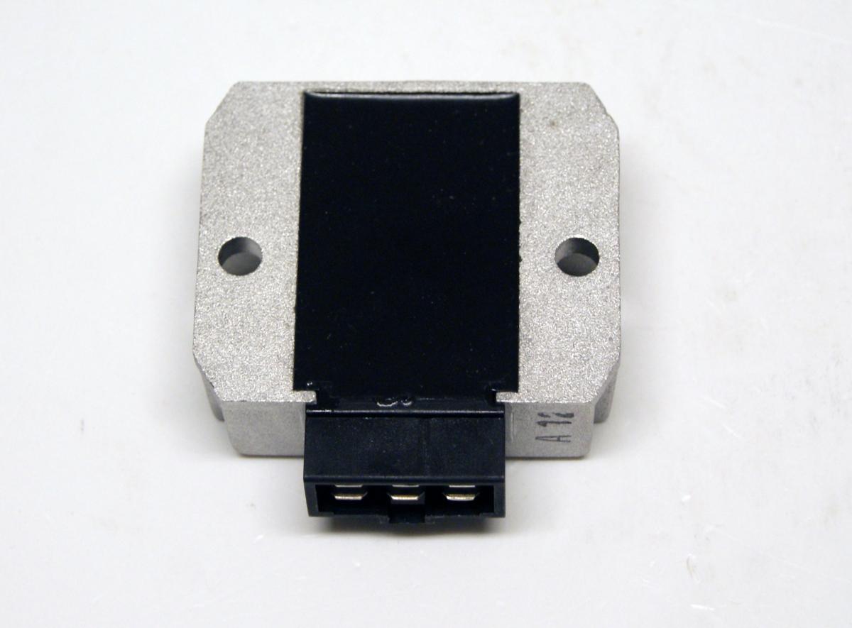 REGULATOR VOLTAGE 12V / 25A KAWASAKI 21066-1038, 44-431, RK10-326, 10-326,SH548-12 / 21066-1052 SH561-12