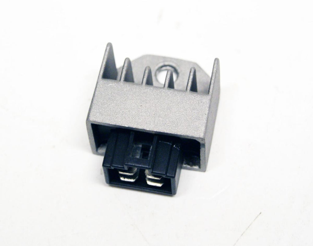 USE 44-5883.A3  ........   REGULATONLA,  R 31600-GAH-004, HONDA CRF230F 03-04, SA50 31600-GAH /31600-GBL / SH634A-12 / SH663-12 31600-GW0 / SH610B, AHA6048