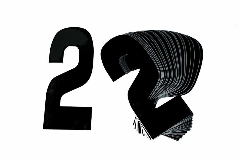 2 BLACK 8No.20cm. PACK