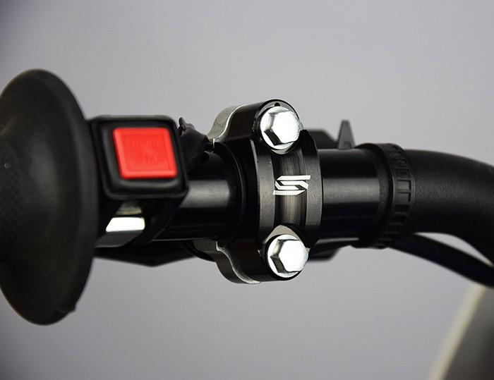 ROTATING HANDLEBAR MOUNTS BLACK UNIVERSAL NYLON SLEEVE SCAR RBC1