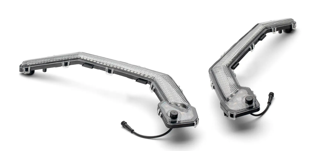 PLUG & PLAY DELUXE SELF CANCELING TURN SIGNAL KIT CANAM MAVERICK X3 W/FANG LIGHTS SUPERATV TSK-CA-X34-007-K