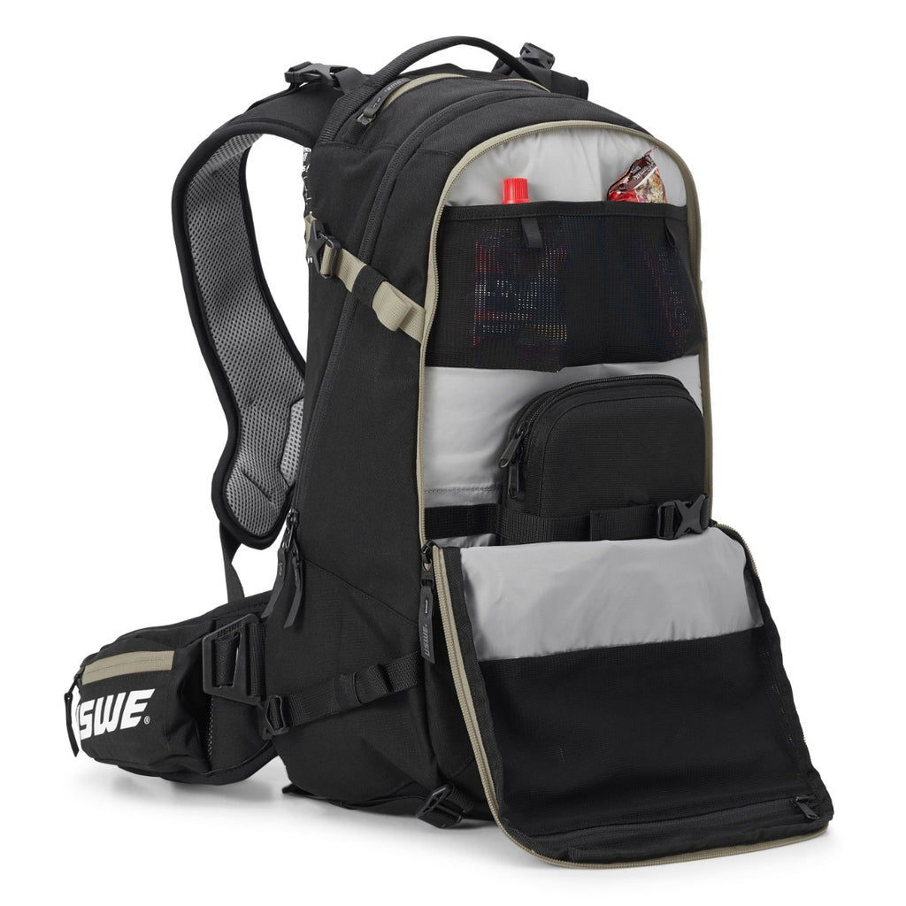 Core 16L Dirt Biking Daypack - Black/Bronze - USWE 5216082050