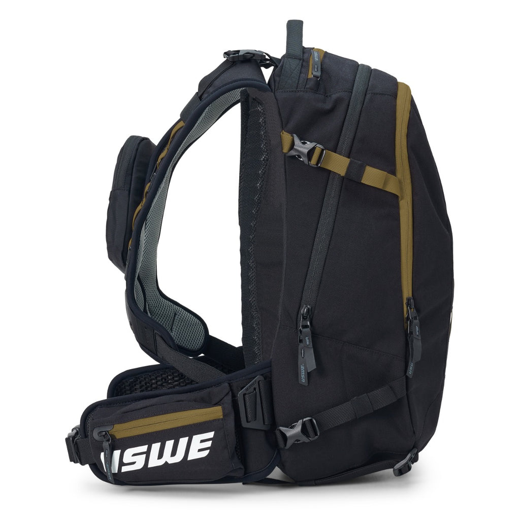 Core 25L Dirt Biking Daypack - Black/Bronze - USWE 5225082050